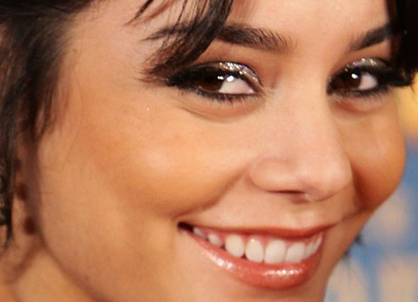 vanessa-hudgens-maquiagem-01
