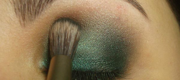 maquiagem-glitter-verde-06