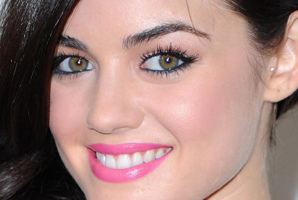 Lucy-Hale-maquiagem-makeup-01