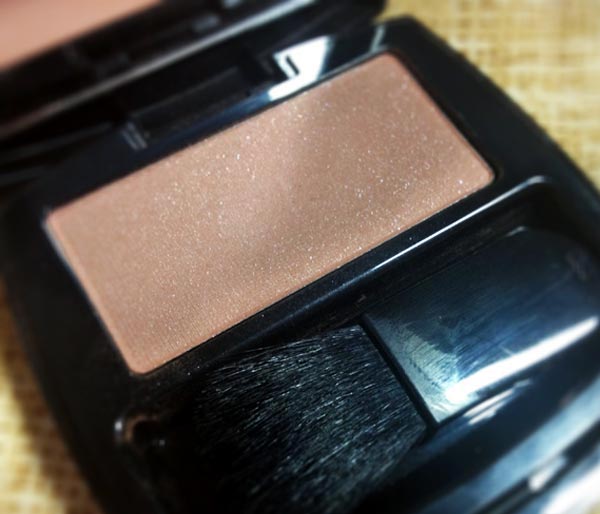 blush-avon-caramelo