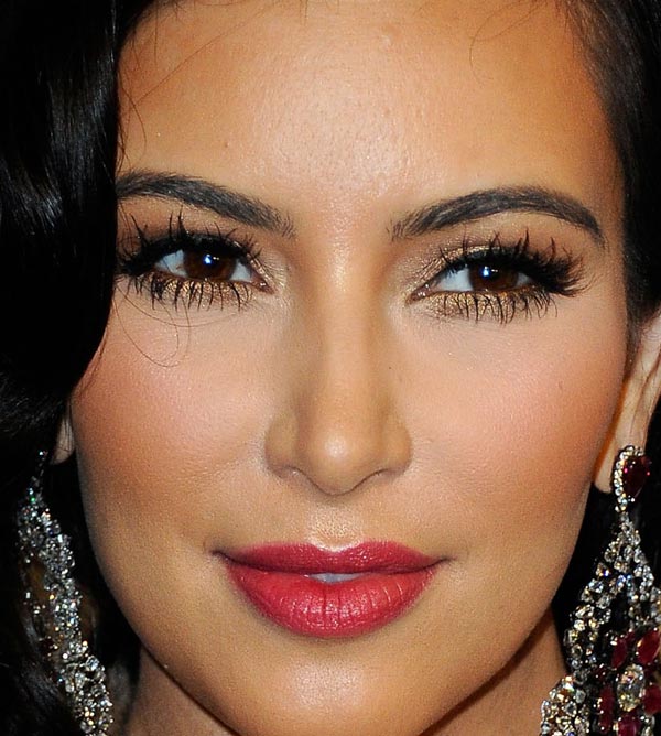 kim-kardashian-makeup-maquiagem-07.jpg (600×668)