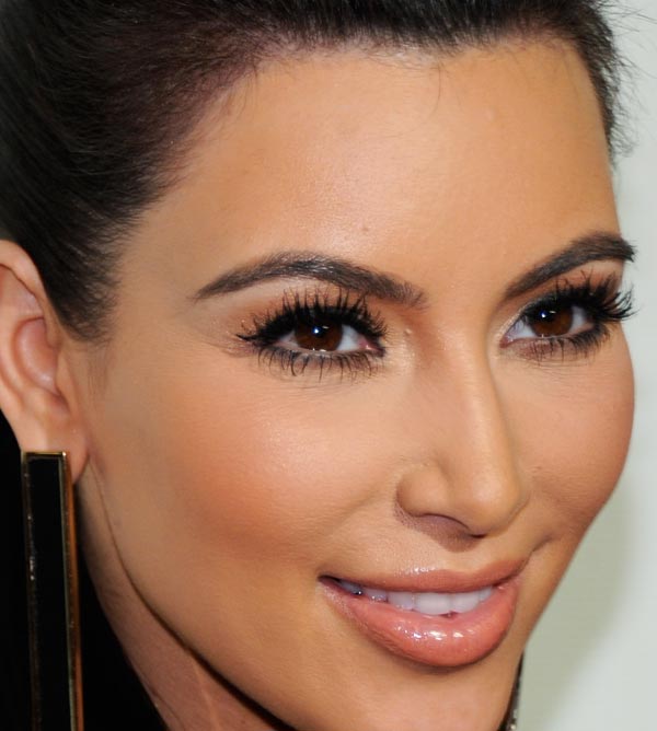 kim-kardashian-makeup-maquiagem-08.jpg (600×668)