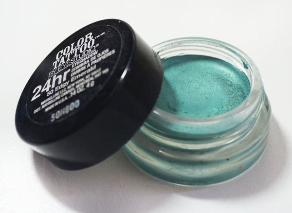 color-tattoo-edgy-emerald-maybelline-01
