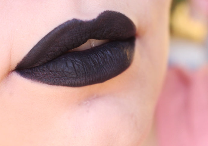 Velvetines Wicked, Salem e Black Velvet da Lime Crime 6 black-velvet-lime-crime