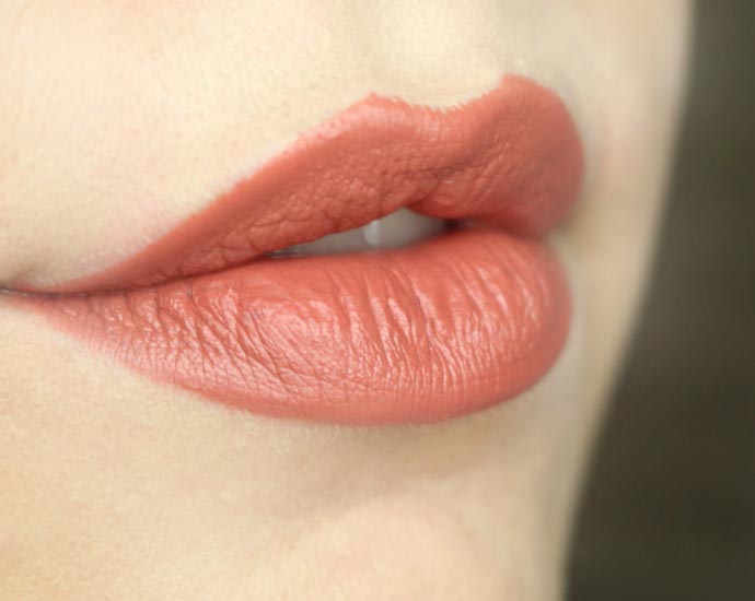 Tutorial – maquiagem verde Natalina 6 batom-matte-mac-02