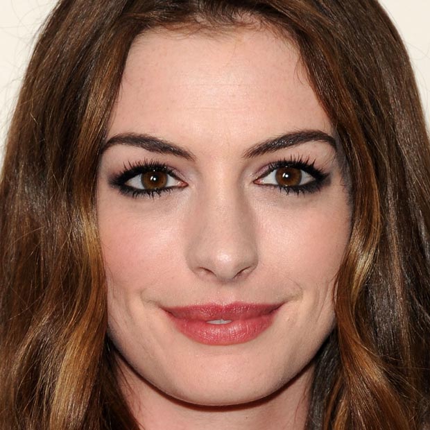 Anne Hathaway é escorpiana de 12/11.