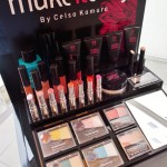 Celso Kamura lança nova linha de maquiagem