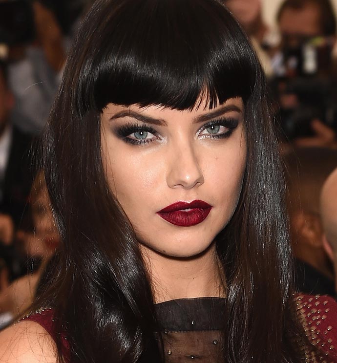 Adriana Lima e é geminiana do dia 12/06.