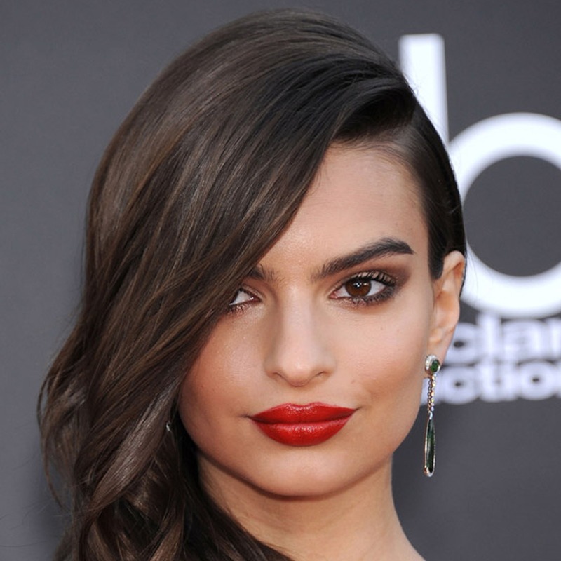 Emily Ratajkowski é geminiana do dia 07/06