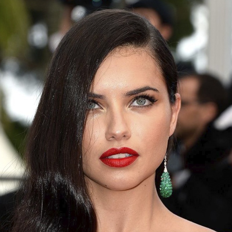 Adriana Lima é geminiana do dia 12/06