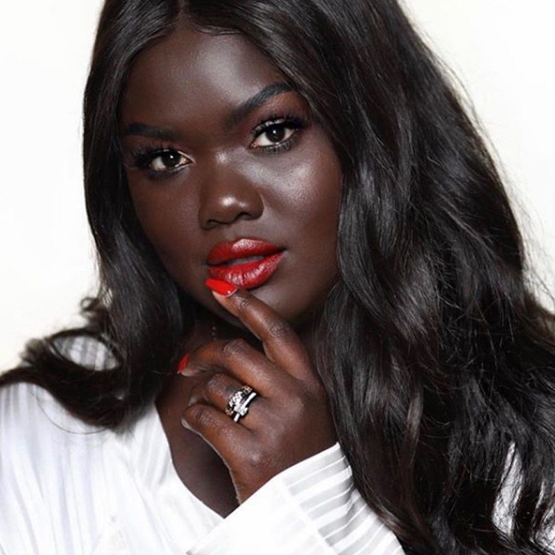 10 Influencers de Beleza Negros Para Você Seguir Já!