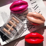 As Novas Fragrâncias de Kim Kardashian e Kylie Jenner