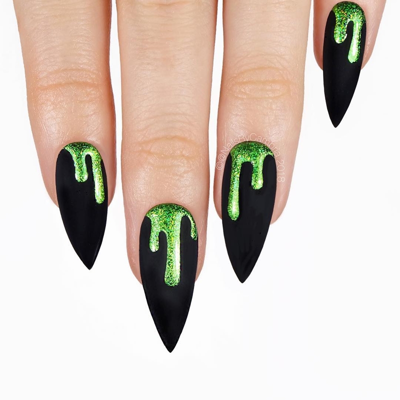 10 unhas inspiradoras para o  Halloween 42897510_255723295127814_7188298675285651132_n