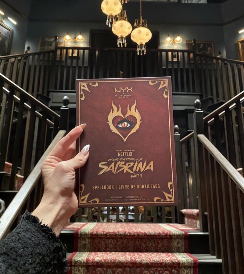 NYX Lança Coleção Inspirada em O Mundo Sombrio de Sabrina