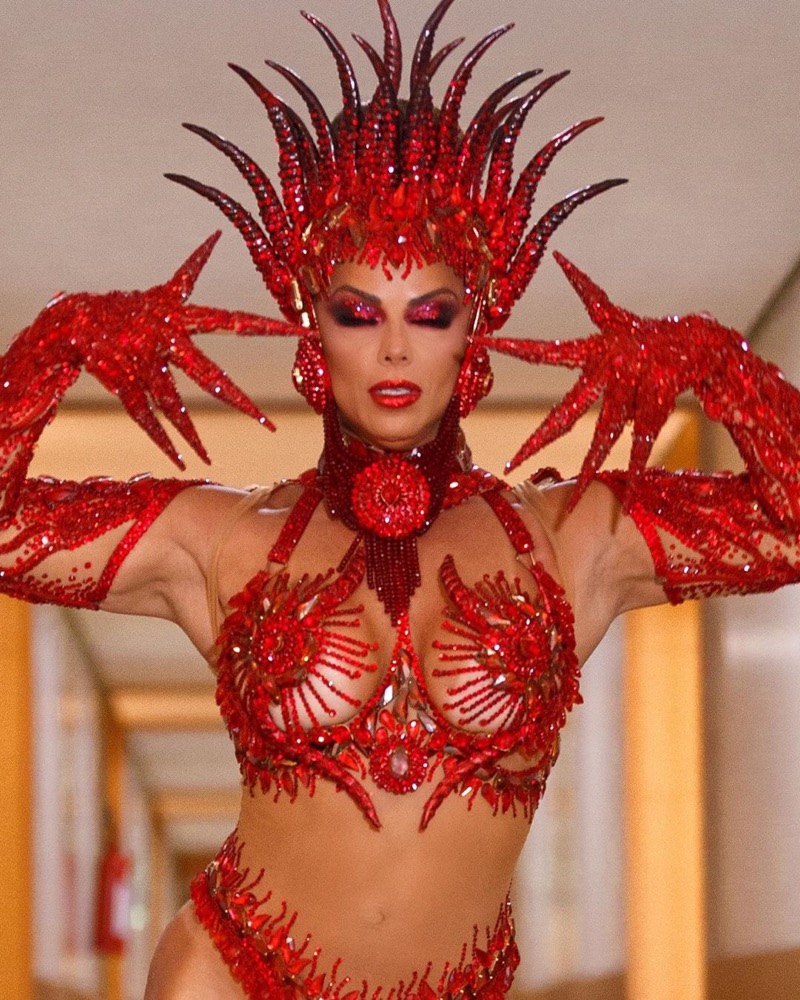 As Famosas que Arrasaram no Carnaval 2020 com Linha Bruna Tavares